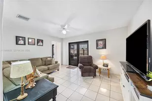 10020 SW 83rd St, Miami, FL 33173 - Photo 8