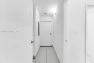 25936 SW 139th Path, Homestead, FL 33032 - Photo 2