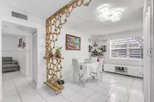 8405 NW 8th St, Miami, FL 33126 - Photo 28