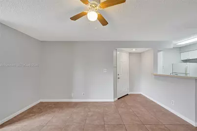 2846 S University Dr #4102, Davie, FL 33328 - Photo 8