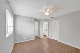 2846 S University Dr, Davie, FL 33328 - Photo 38