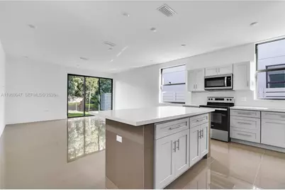 225 NW 40 Ct, Miami, FL 33126 - Photo 14