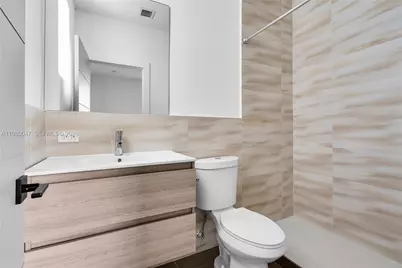 225 NW 40 Ct, Miami, FL 33126 - Photo 22