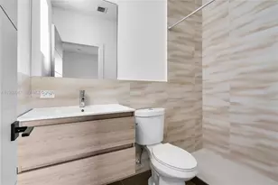 225 NW 40th Ct, Miami, FL 33126 - Photo 22