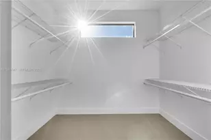 225 NW 40th Ct, Miami, FL 33126 - Photo 20