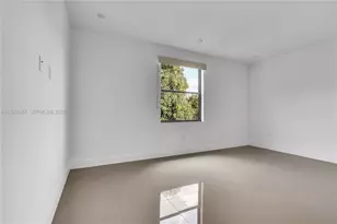 225 NW 40th Ct, Miami, FL 33126 - Photo 24