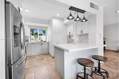 9133 Fontainebleau Blvd #5, Miami, FL 33172 - Photo 16