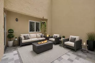9133 Fontainebleau Blvd, Miami, FL 33172 - Photo 4