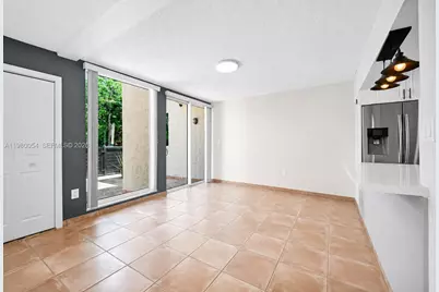 9133 Fontainebleau Blvd #5, Miami, FL 33172 - Photo 12