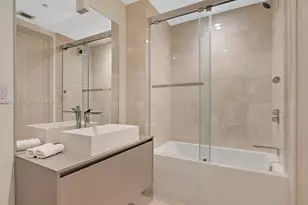 1000 Brickell Plaza, Miami, FL 33131 - Photo 24