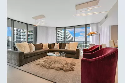 1000 Brickell Plz #3402, Miami, FL 33131 - Photo 2