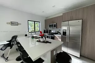 302 NW 11th Ct, Florida City, FL 33034 - Photo 16