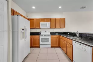 9011 SW 227th St, Cutler Bay, FL 33190 - Photo 12