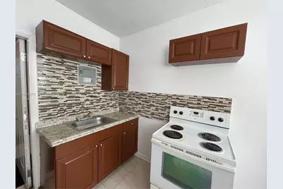 1060 NW 47th St #4, Miami, FL 33127 - Photo 8