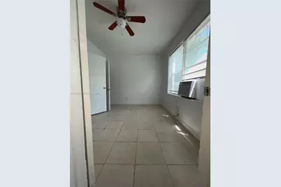 1060 NW 47th St #4, Miami, FL 33127 - Photo 10