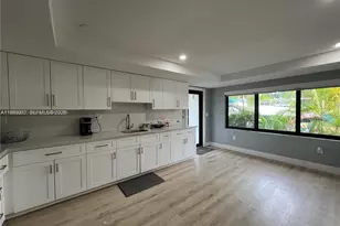 860 NW 18th Pl, Miami, FL 33125 - Photo 4