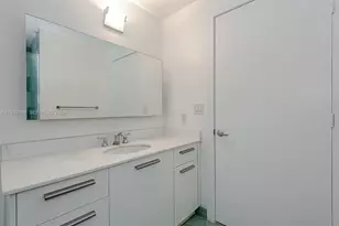 1050 Brickell Ave, Miami, FL 33131 - Photo 22