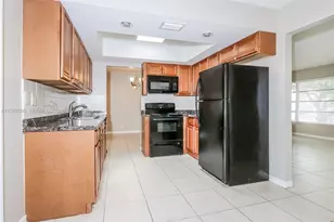 7401 NW 58th St, Tamarac, FL 33321 - Photo 8