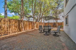 3245 Virginia St, Miami, FL 33133 - Photo 18