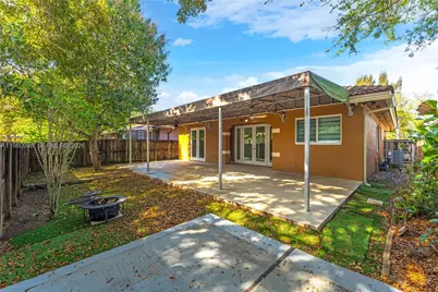 997 NE 16th Ave, Homestead, FL 33033 - Photo 4