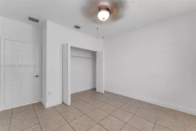 997 NE 16th Ave, Homestead, FL 33033 - Photo 14