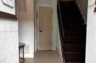 8404 N Missionwood Cir, Miramar, FL 33025 - Photo 8