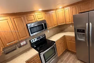 7101 SW 113th Ct, Miami, FL 33173 - Photo 10