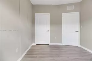 552 NE 5th Way, Florida City, FL 33034 - Photo 16