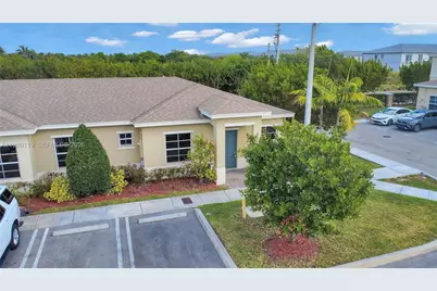 552 NE 5th Way, Florida City, FL 33034 - Photo 28