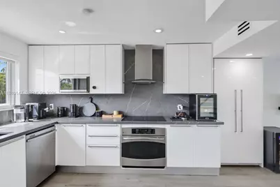 3927 NE 171st St #C, North Miami Beach, FL 33160 - Photo 14