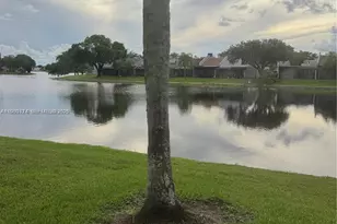 1226 N Hiatus Rd, Pembroke Pines, FL 33026 - Photo 2