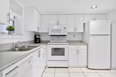 17801 N Bay Rd #607, Sunny Isles Beach, FL 33160 - Photo 14