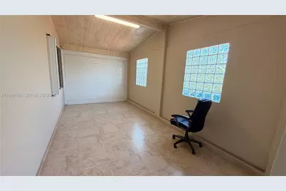 4161 SW 97th Pl, Miami, FL 33165 - Photo 12