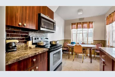 3570 NW 34th Way, Lauderdale Lakes, FL 33309 - Photo 10