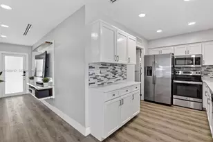 8008 NW 101st Ave, Tamarac, FL 33321 - Photo 14