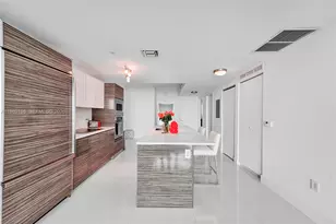 460 NE 28th St, Miami, FL 33137 - Photo 20