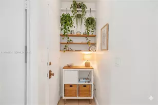 255 W 24th St, Miami Beach, FL 33140 - Photo 4