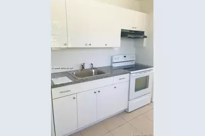 752 NW 3rd Ct, Hallandale Beach, FL 33009 - Photo 4