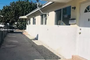 752 NW 3rd Ct, Hallandale Beach, FL 33009 - Photo 6