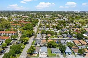 752 NW 3rd Ct, Hallandale Beach, FL 33009 - Photo 16