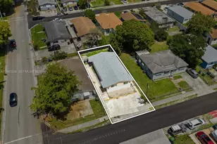 752 NW 3rd Ct, Hallandale Beach, FL 33009 - Photo 4