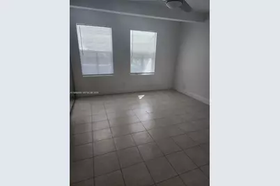 1561 NE 29th St, Pompano Beach, FL 33064 - Photo 4