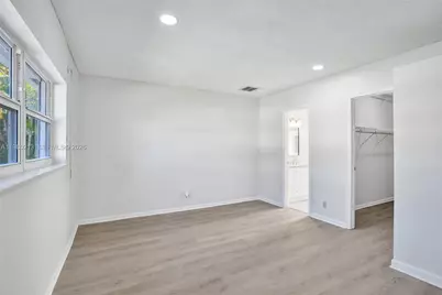 2621 SW Natura Ave, Deerfield Beach, FL 33441 - Photo 18