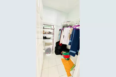 18901 NW 77th Ct, Hialeah, FL 33015 - Photo 6