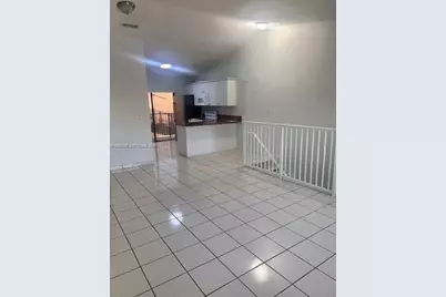 2815 W 76th St #202-17, Hialeah, FL 33018 - Photo 8