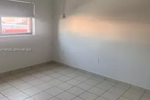 2815 W 76th St, Hialeah, FL 33018 - Photo 14