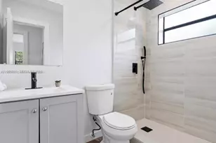 584 NW 30th St, Miami, FL 33127 - Photo 14