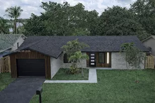 4020 NW 93rd Way, Sunrise, FL 33351 - Photo 2