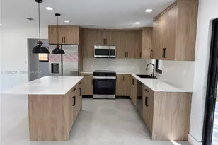 4020 NW 93rd Way, Sunrise, FL 33351 - Photo 10