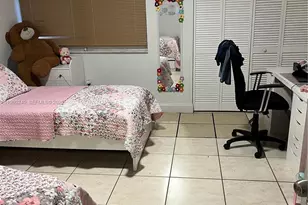 4331 W 11th Ln, Hialeah, FL 33012 - Photo 20